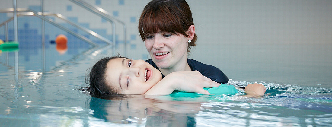 Picture: Therapist and patient during water therapy